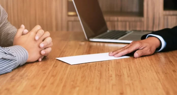 Fim-do-vinculo-empregaticio-como-funciona-a-rescisao-de-contrato