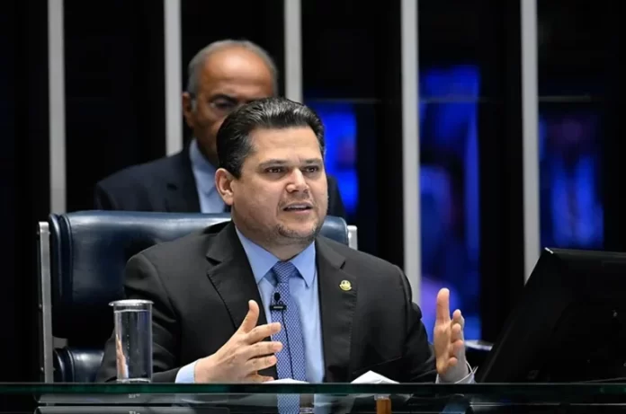 Davi-Alcolumbre-Presidente-do-Senadp-768x509